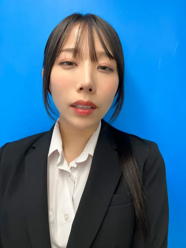 【来訪者O.Eさん場合】… ピストンバイブ証明写真ボックス 来訪者O.Eさん