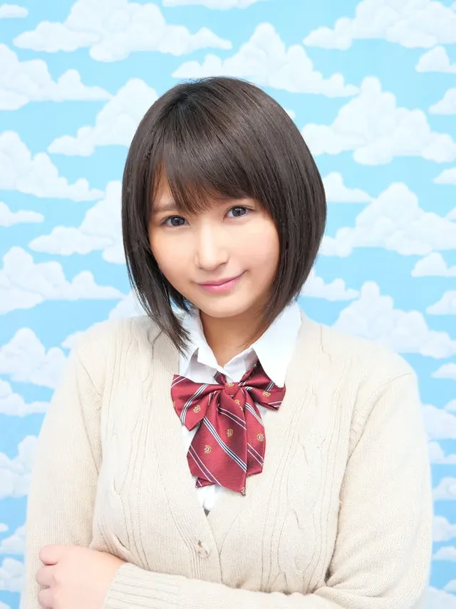 仲のいいお兄ちゃんと娘が… ラップ1枚隔ててお兄ちゃんと素股体験 深田結梨