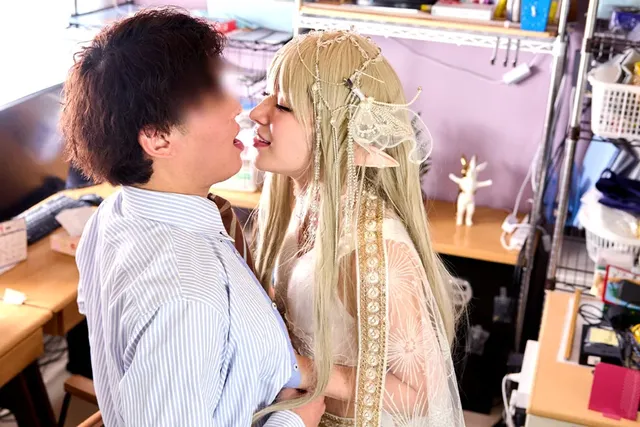 透き通った白肌にEカップ… エルフの優しいフェアリースロートフェラ 十束るう