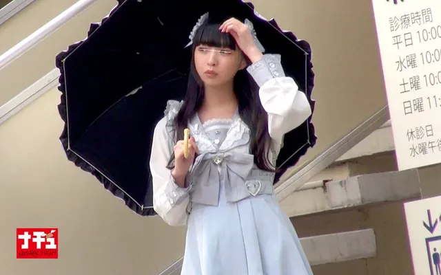 大混雑の電車内で地雷臭ぷ… 地雷系女子中出し羞恥3 水色天使ちゃん