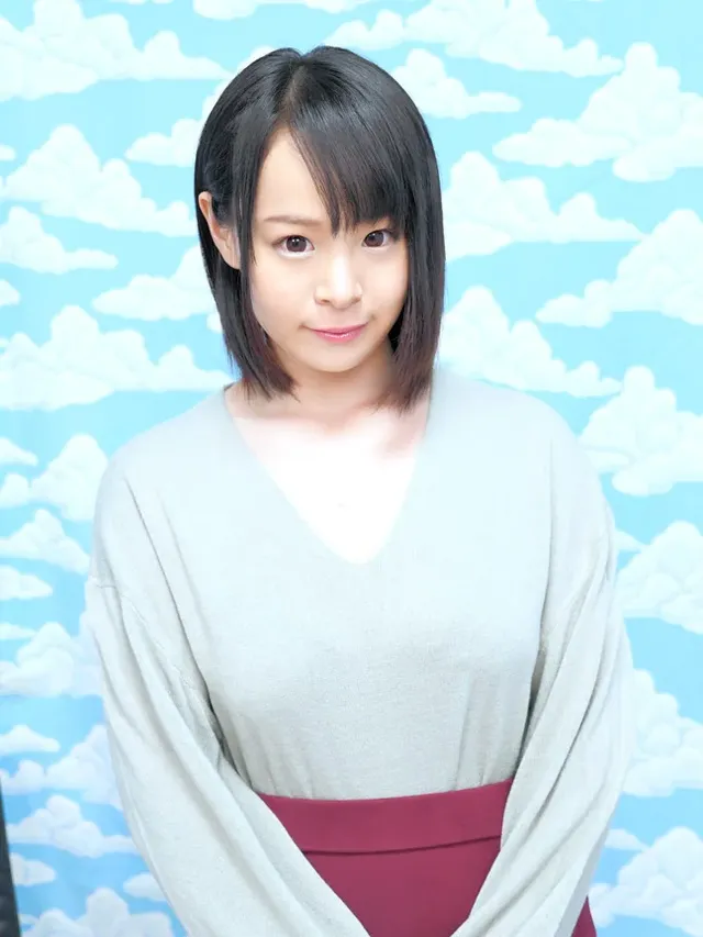 池袋で見つけた若奥様に新… 超敏感若奥様がヌルヌル素股に挑戦！月宮ねね