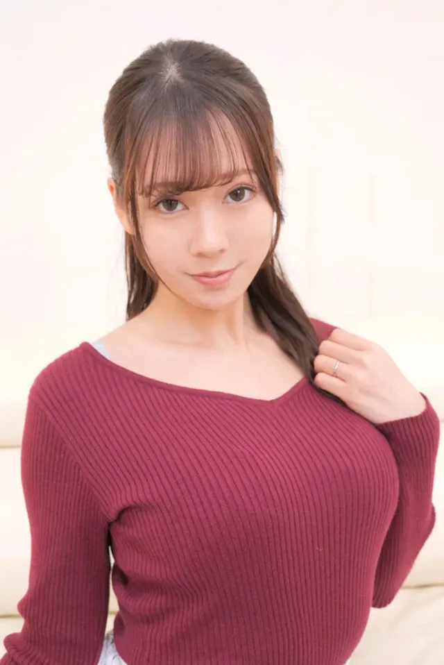 母性溢れる奥様が優しくエ… バブみある清楚な奥様が授乳手コキに挑戦！！碓井せりな