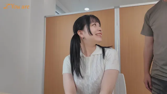 Fカップ趣味でレイヤーを… 面接に来たFカップの巨乳レイヤー！？ノリで中出し