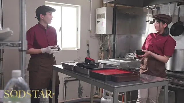 牛丼チェーンでパートする… 避妊具なしでネチョベロ不倫中出しSEX 夏目響