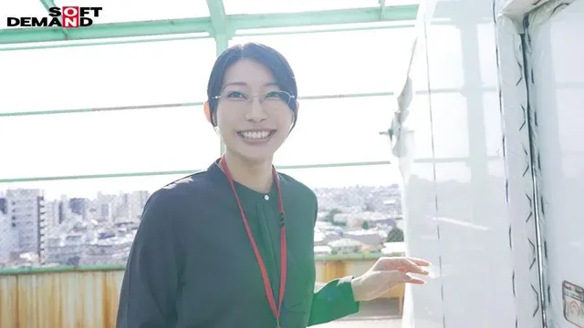 【@suisuisuim… 業務を抜け出してイキまくる秘書 守屋よしの