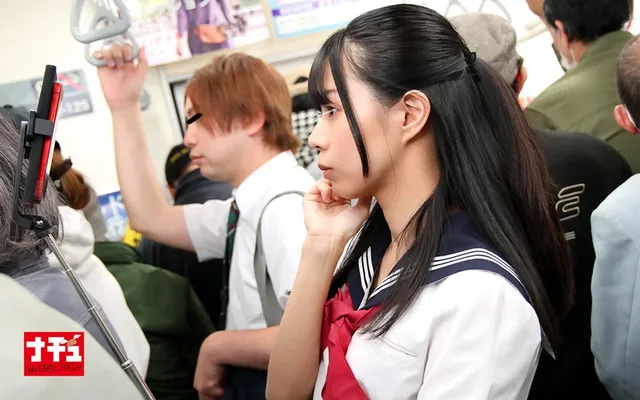 ターゲットは膝上25cm… ミニスカ生足羞恥9 セーラー細脚J○