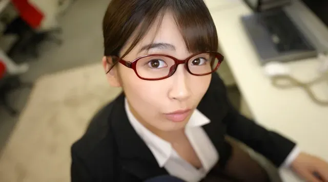 誘惑・痴女責め・射精管理… 可愛い顔して男を喰い漁る痴女覚醒！！300分12人