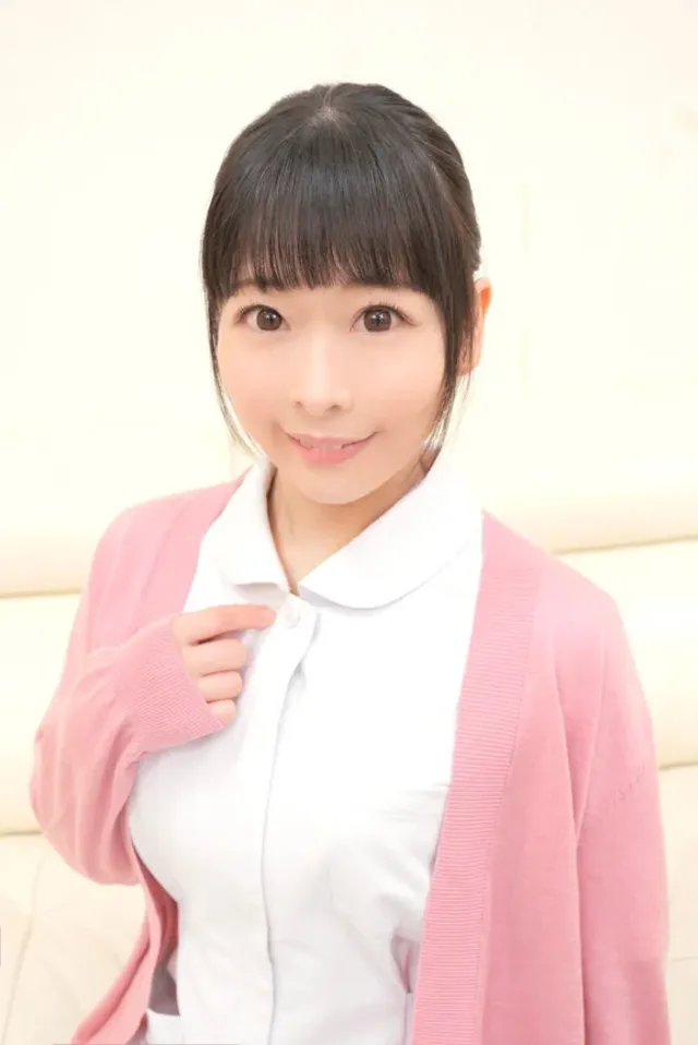 街ゆく白衣の現役ナースを… ED男子のオナニーの介抱してもらいました 原美織