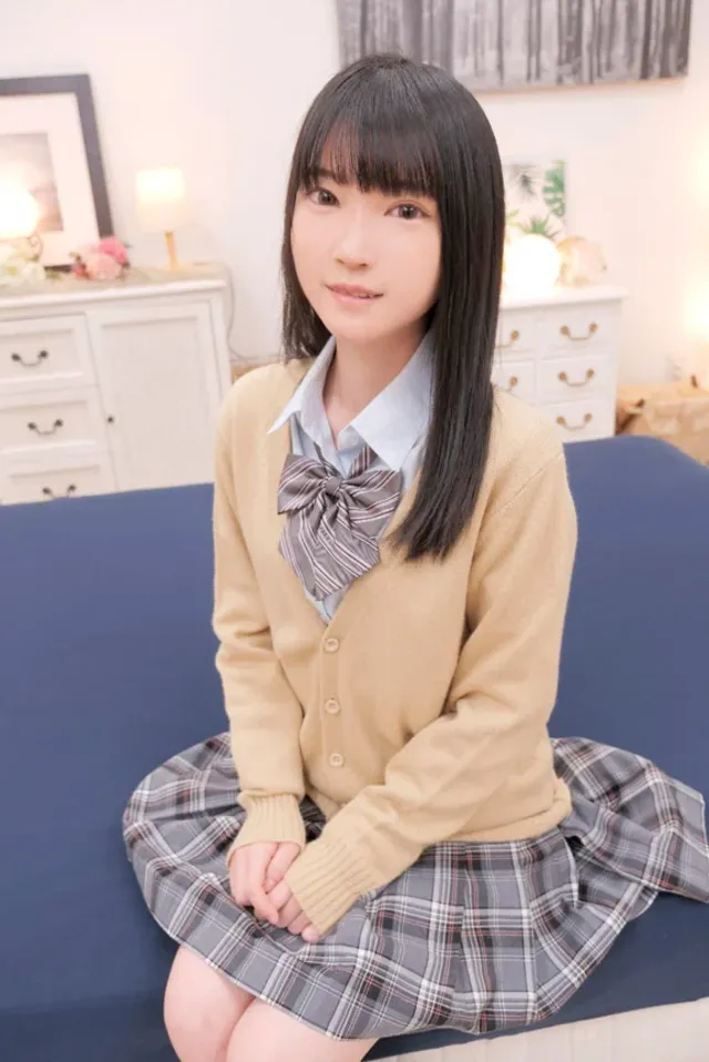 街で見かけた女○○生に、… 黒ストッキングまんぐりイキ我慢チャレンジ！伊織ひなの