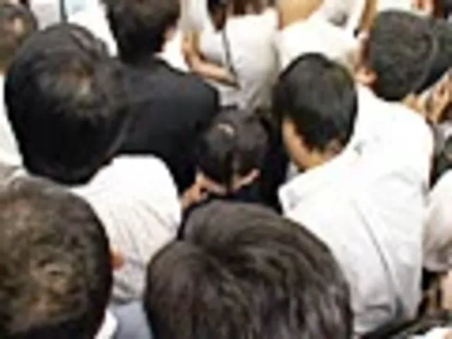 「図書館で声も出せず糸引… ナチュラルハイ年末スペシャル 痴○OK娘 特別編