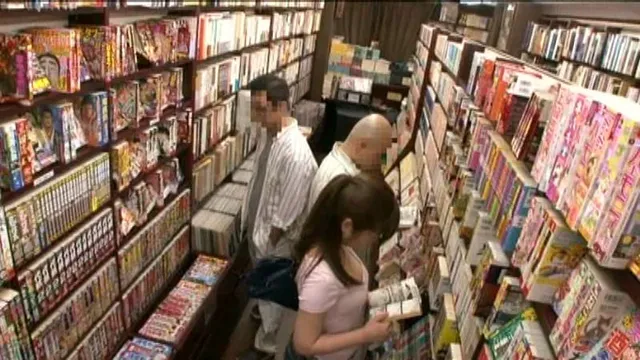 昼休みや帰宅中に本屋に立… 拒めず、逃げず、声も出せない 感度良好女子5