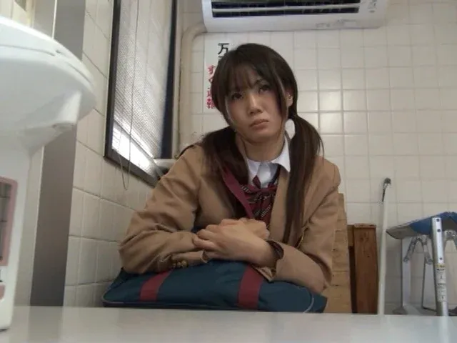 都下にある某ドラッグスト… ○○年（四二一）万引き少女42