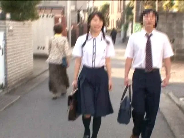 お嬢様学校に通う清純な女… 名門お嬢様学校 制服狩り失神痴○