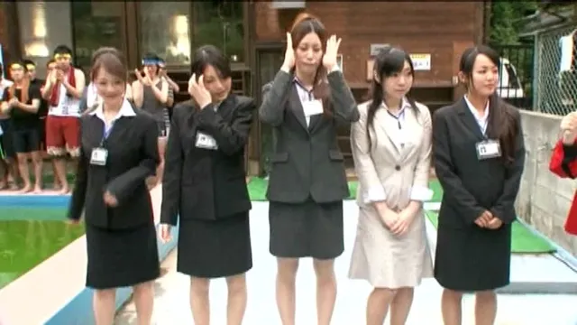 SOD女子社員が贈る真夏… 2012 夏 SOD女子社員ビチョ濡れ大水泳大会