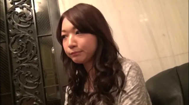 彼女の友達がHを迫ってき… ガチで僕ち○こをオネダリしてくる僕の彼女の友達！！