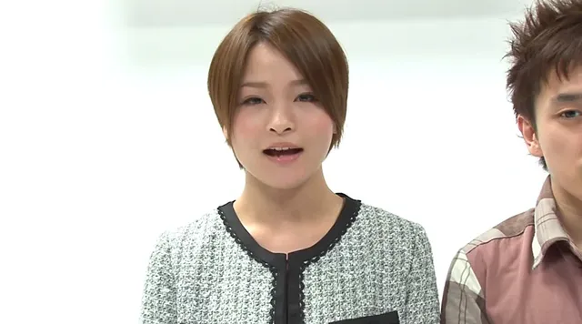 ご近所さんママ友と顔を見… 近親相姦 息子なら母親の裸当ててみて！美人ママ4人