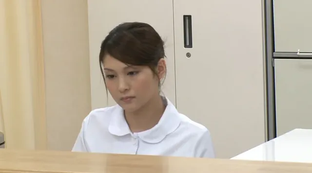 清楚で真面目な看護師は患… 肉食看護師に○眠薬で寝かされている間にヤられた3