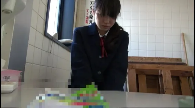 都下にある某ドラッグスト… ○○年（四七○）万引き少女49