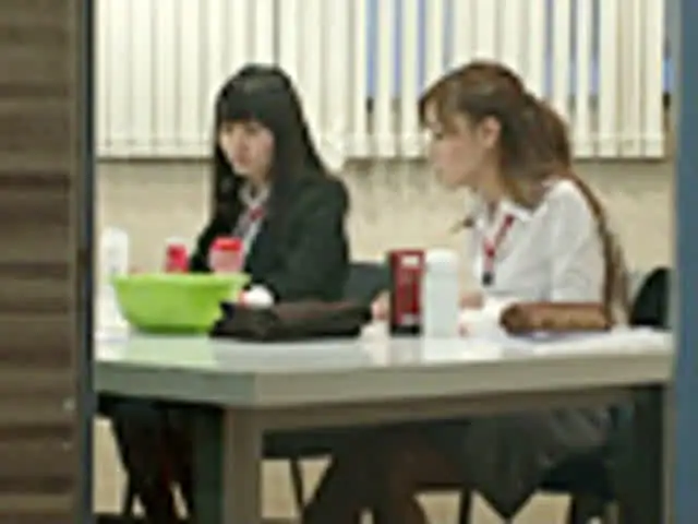 2010年4月。18歳と… 10代限定 新人SOD女子社員、初めてのAV業務