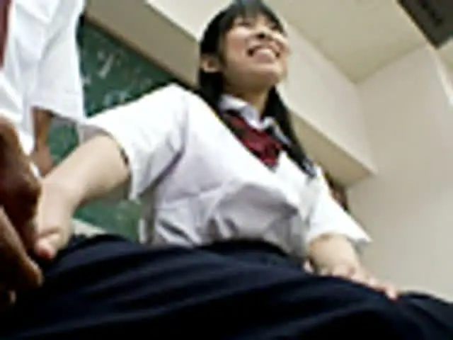 今時の女子校生にモラルな… ガツガツ女子校生の校内発情SEXをのぞく！