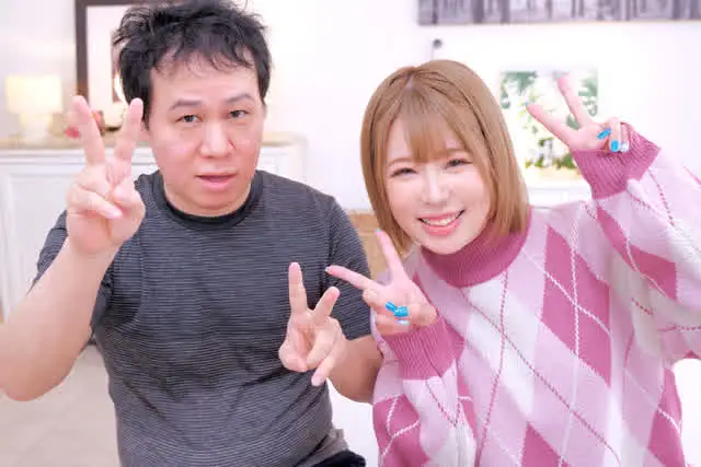 街で声をかけた友達同士の… 友達男女が密着オイルマッサージ素股体験！！ もも