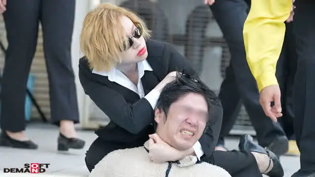 【美人ボディガード（肉便… ドキュメント ボディガードに守られしゼツリン大富豪