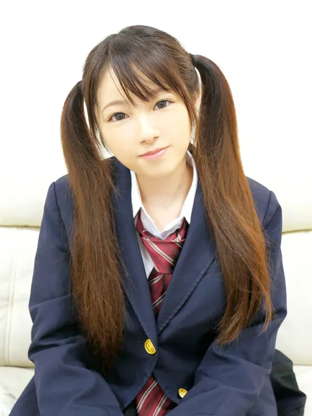 「水着のモデルをやりませ… 女●●生が参加!ヌルヌル泡泡ソープ体験 平花