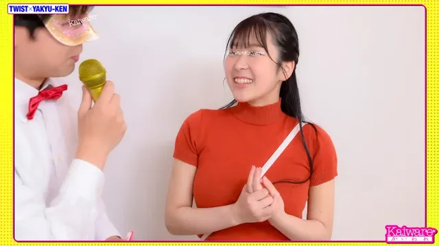 街行くお嬢さんが負けると… ツイスター野球拳 ともみ（25）飲食店店員