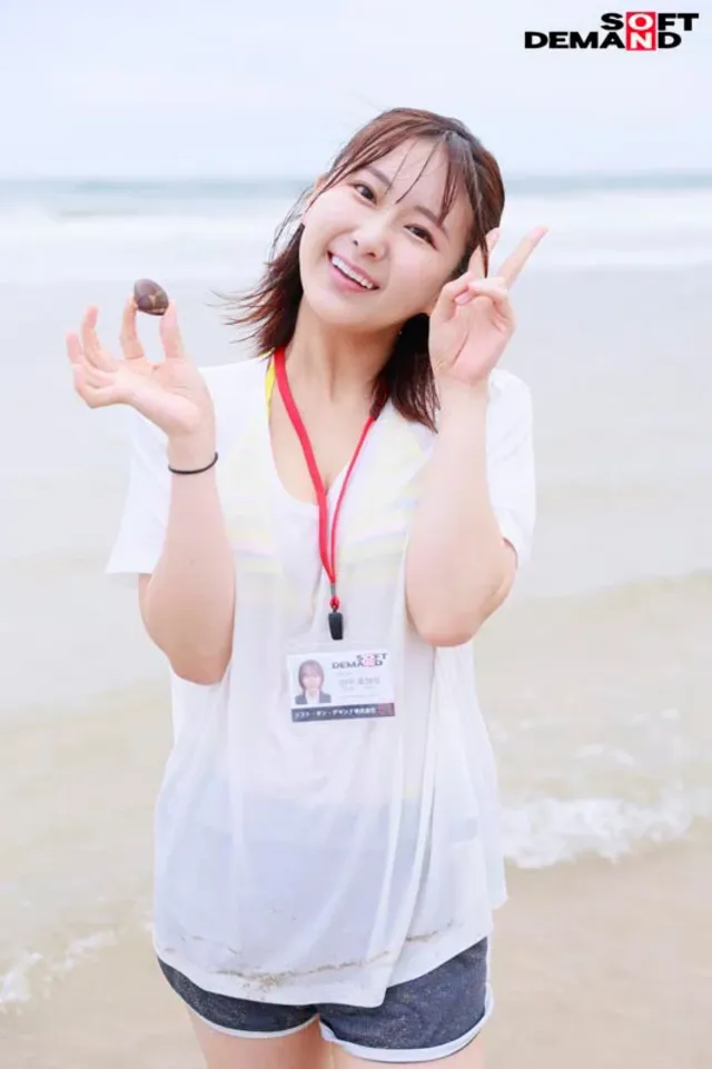 人気企画『彼女さん!彼氏… 《彼氏のチ○ポ当ててください!!inマジックミラー号》