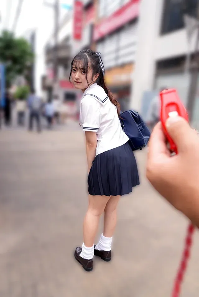 秘密の羞恥!パンツの中に… 羞恥!野外腰砕け!潮吹きアクメデート21 花守夏歩