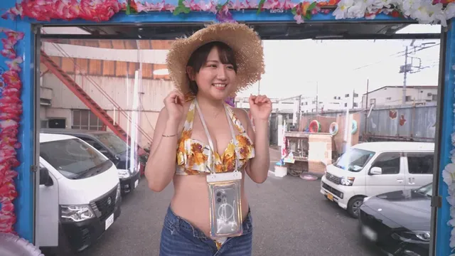 真夏のケツ穴しゃぶられ娘… ビキニギャルがアナルを嗅がれ舐められ大赤面!あず編