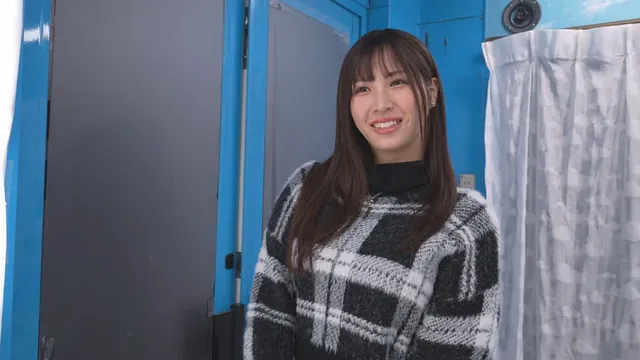 美人女子大生スイマー限定… チン★コキさせてもらえませんか?~るな編~