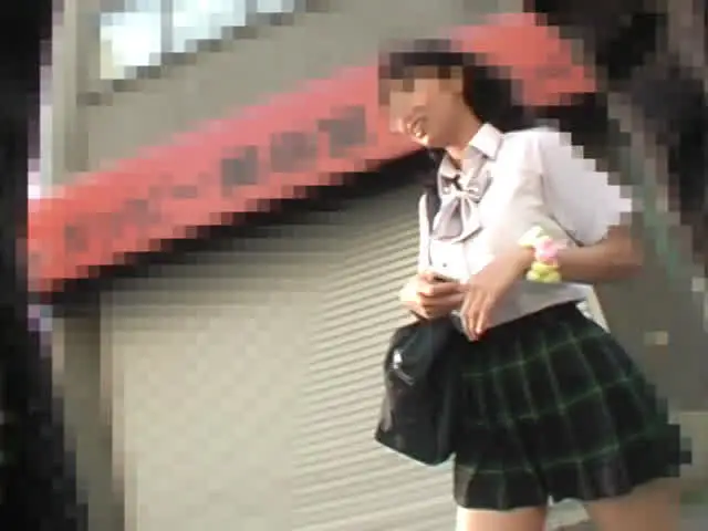 出会い系で知り合った美人… 神待ち家出女子校生 完全盗撮3