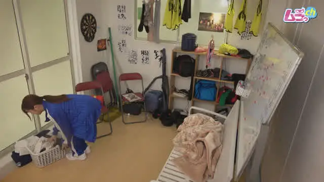 サッカー部の部員とマネー… カップル盗撮 校内エッチにハマってしまった○校生
