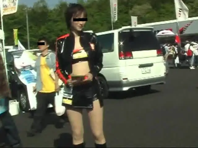 全身をナメ回すように撮影… スーパーGT レースクイーンスペシャル