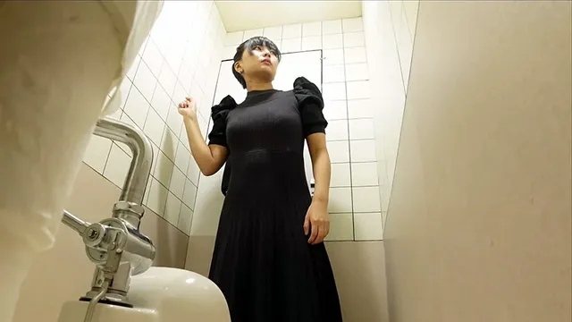 男が絶対に入れない「禁断… おまん○ぐっちょり放尿オナニー ＃2