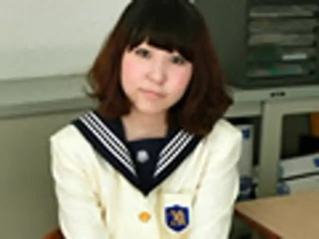 清楚な制服に身を包んだ麻… 学生ブルマ純白おしっこ