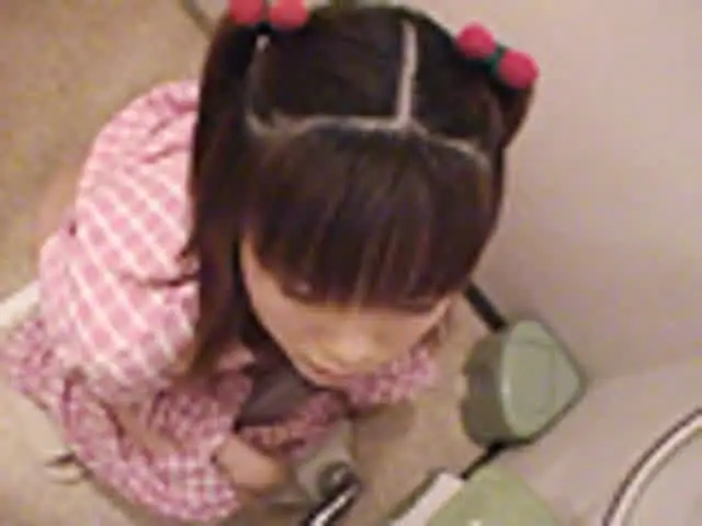 いや～ん、恥ずかしいから… 美少女うんち耽美館2 本島純子編