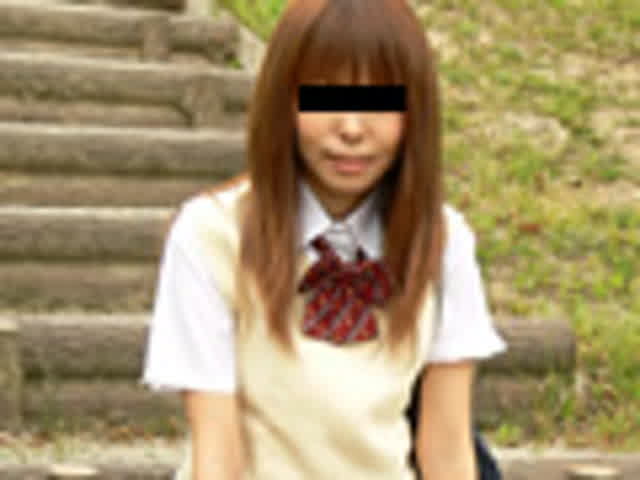 美少女・千尋ちゃんの秘密… 覗かれた美少女の野尿