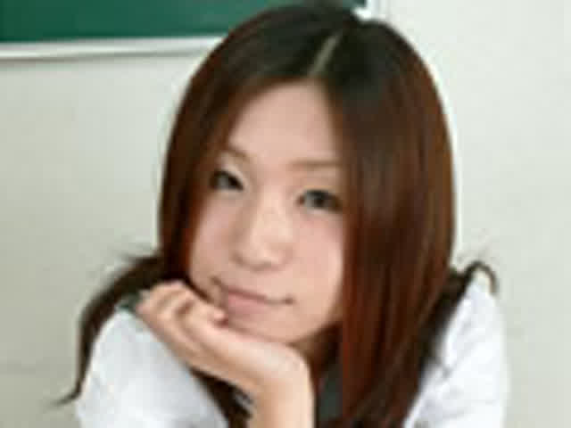 和風美人顔の美少女鳴海ち… 限界おもらし女子校生