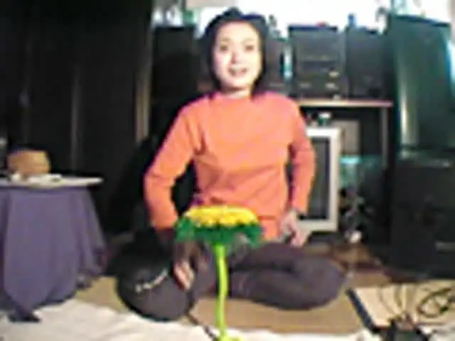 今回の彼女は一見すごく普… 綺麗なお姉さんのブリブリウンコ見せます