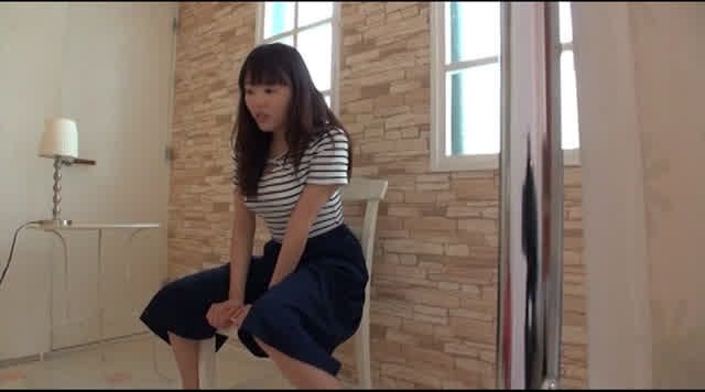 飲尿男の妄想を映像化した… 本日開店！おしっこかき氷屋さん 浜崎真緒