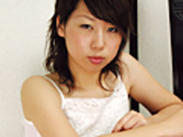 見るからにスケベな体をし… まこの自慰放尿ショー