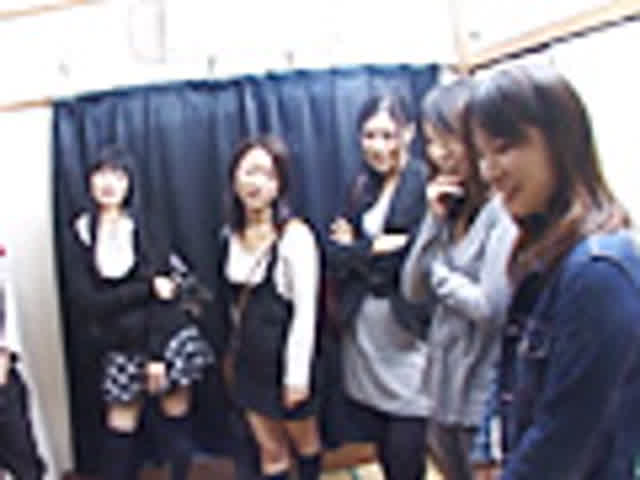 男を虐めるのが大好きな女… 連続大量食糞 女子社員達の調教