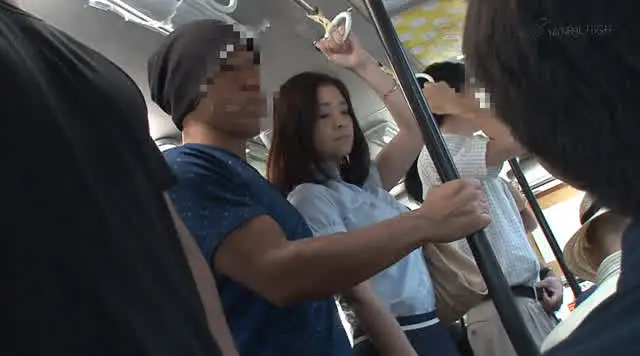 媚薬を肛門投与して女を狂… 媚薬浣腸痴漢5