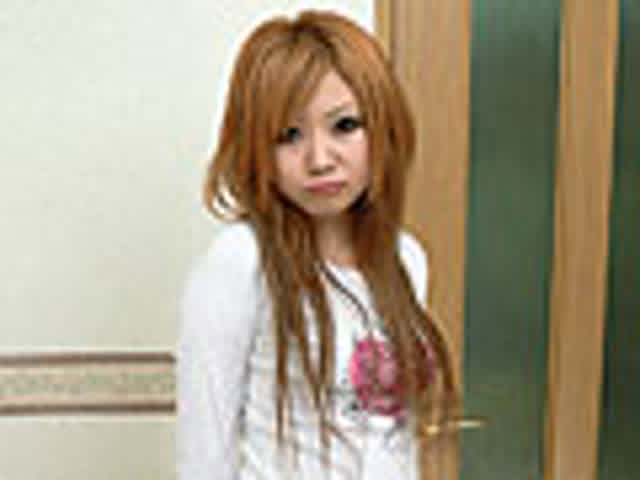 愛美ちゃんはちょっと変わ… 愛美はおしっこまみれ