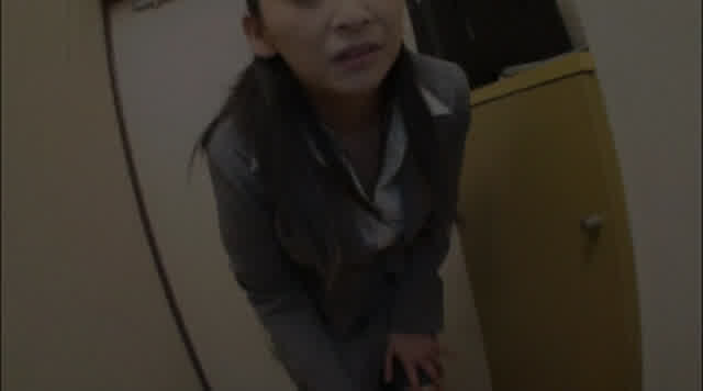 その場面でやってしまうか… ～熟女おもらし～ 第二巻
