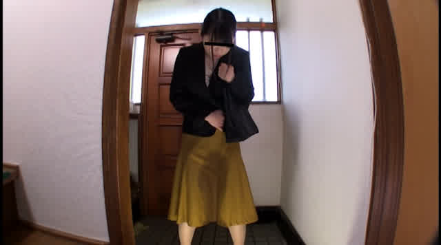 「すみません！！おトイレ… おトイレお願いしますっ！ 玄関小便もらしパニック