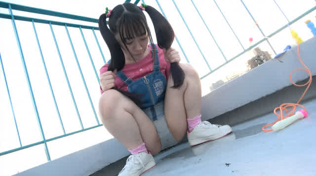 腰まである長い黒髪の色白… いけないおもらしごっこ 高瀬りな