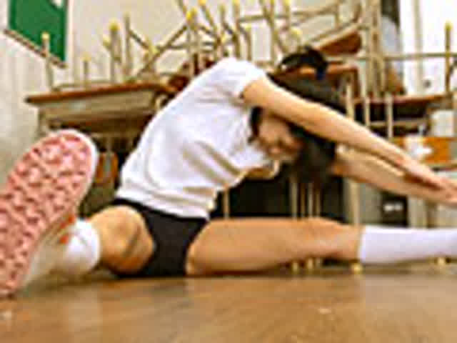こんなにも可愛らしい乙女… 乙女のブルマは尿まみれ